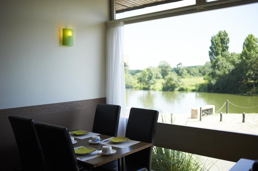 Les Ondines Hotel Les Hauts-d'Anjou ภายนอก รูปภาพ