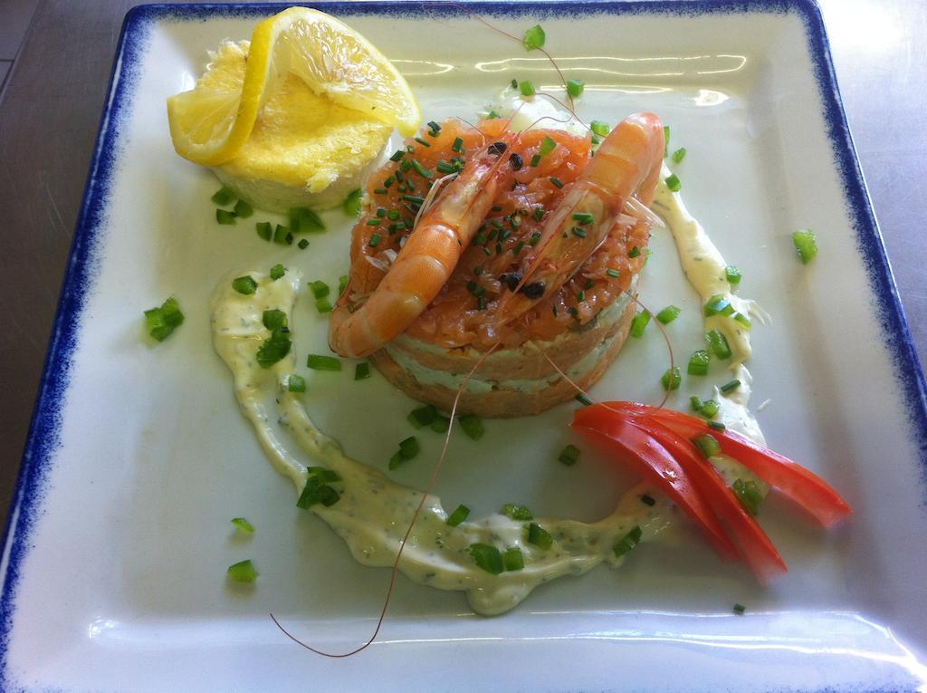 Les Ondines Hotel Les Hauts-d'Anjou ภายนอก รูปภาพ